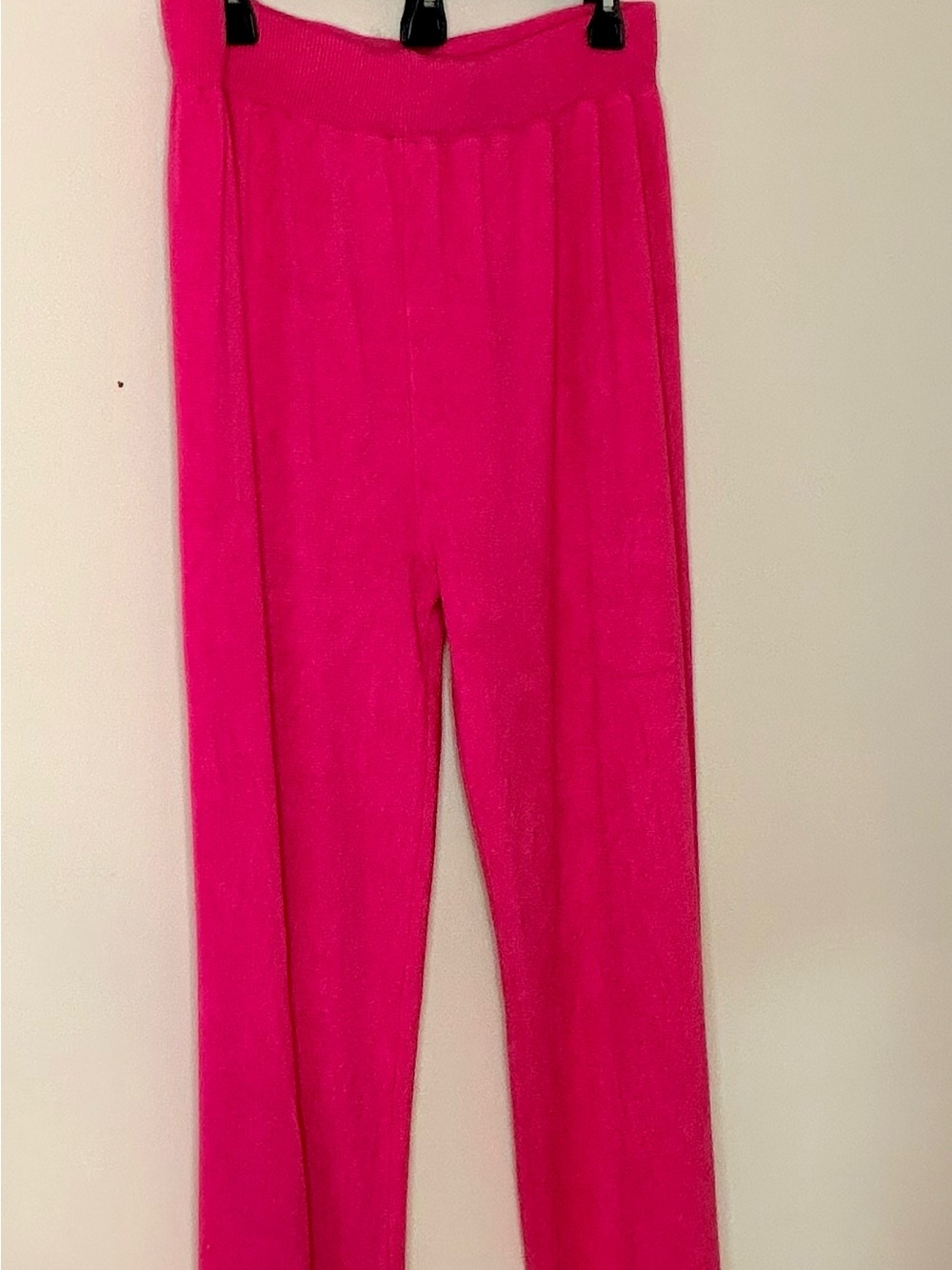 Amazon women’s Bright Hot Pink Knit pants